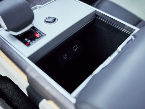 Used 2024 Land Rover Range Rover SE image 58