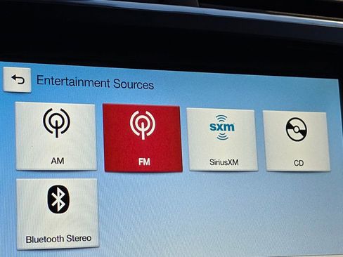 Used 2018 Ford Explorer Platinum image 13