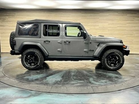 Used 2022 Jeep Wrangler Unlimited Sport AWD/4WD image 23