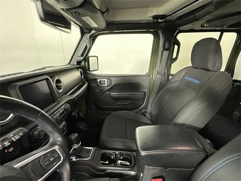 Certified 2023 Jeep Wrangler Unlimited Rubicon 4xe w/ Cold Weather Group image 21