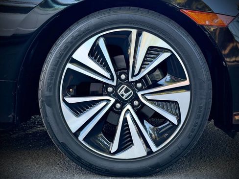 Used 2017 Honda Civic EX-L image 15