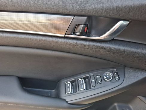 Used 2022 Honda Accord Sport image 13