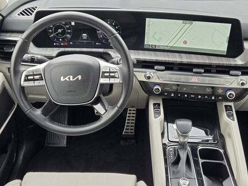 Certified 2025 Kia Telluride SX image 27
