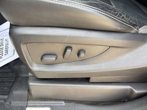 Used 2018 Chevrolet Suburban LT AWD/4WD image 8