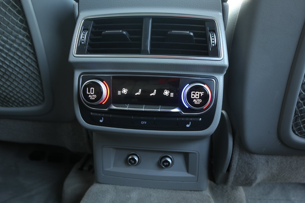 Used 2018 Audi Q7 3.0T Prestige AWD/4WD image 50