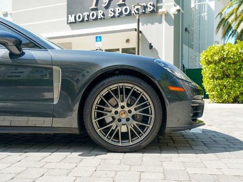 Used 2023 Porsche Panamera 4 Platinum Edition AWD/4WD image 34