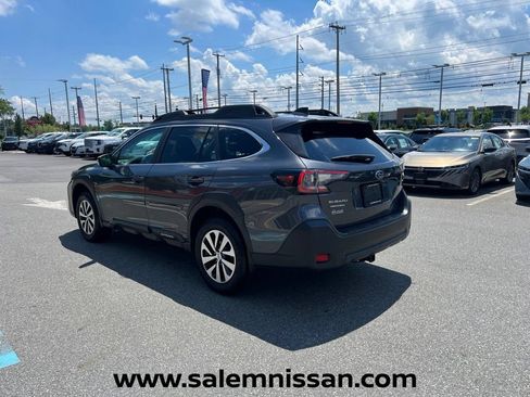 Used 2024 Subaru Outback Premium AWD/4WD image 5