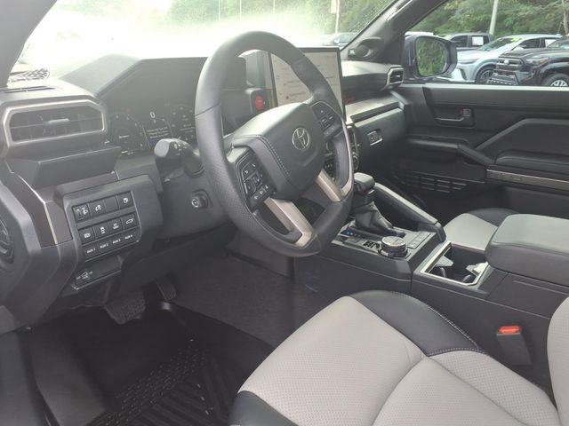 Used 2025 Toyota 4Runner TRD Off-Road Premium w/ Tow Technology Package AWD/4WD image 13