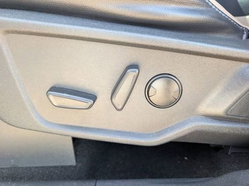 Used 2022 Ford Bronco Wildtrak image 24