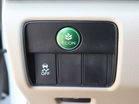 Used 2017 Honda Accord LX image 21