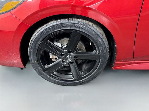 Used 2024 Nissan Sentra SR FWD image 38