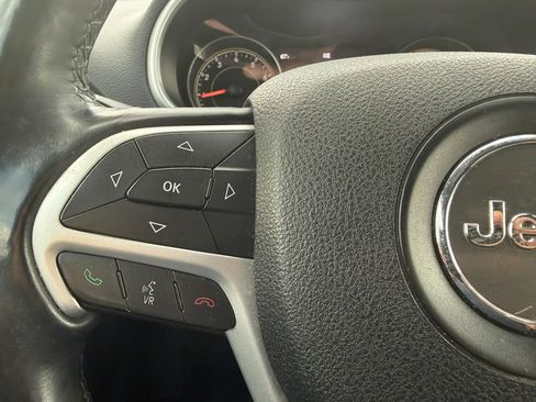 Used 2014 Jeep Cherokee Trailhawk w/ Comfort/Convenience Group AWD/4WD image 21