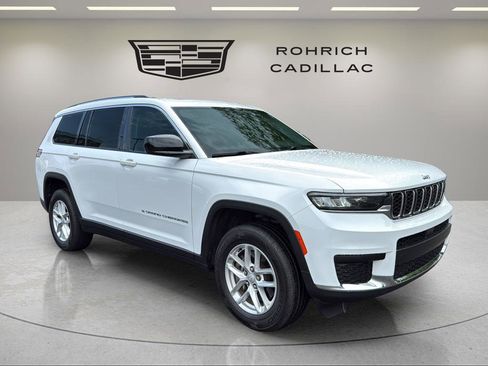 Used 2022 Jeep Grand Cherokee L Laredo w/ Luxury Tech Group I AWD/4WD image 4