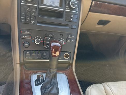 Used 2014 Volvo XC90 3.2 image 13