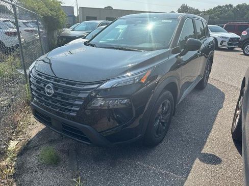 Certified 2026 Nissan Rogue SV FWD image 1