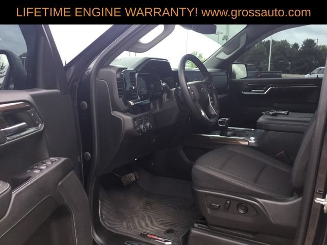 Used 2023 Chevrolet Silverado 1500 RST AWD/4WD image 14