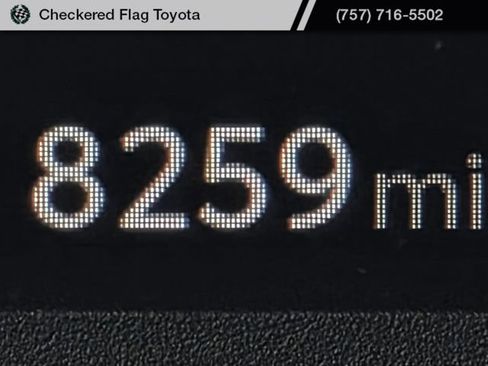 Used 2025 Toyota Tacoma SR5 AWD/4WD image 19