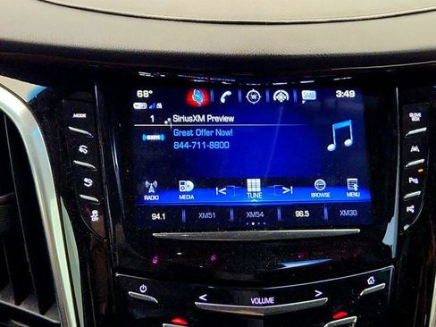 Used 2020 Cadillac Escalade Luxury AWD/4WD image 18
