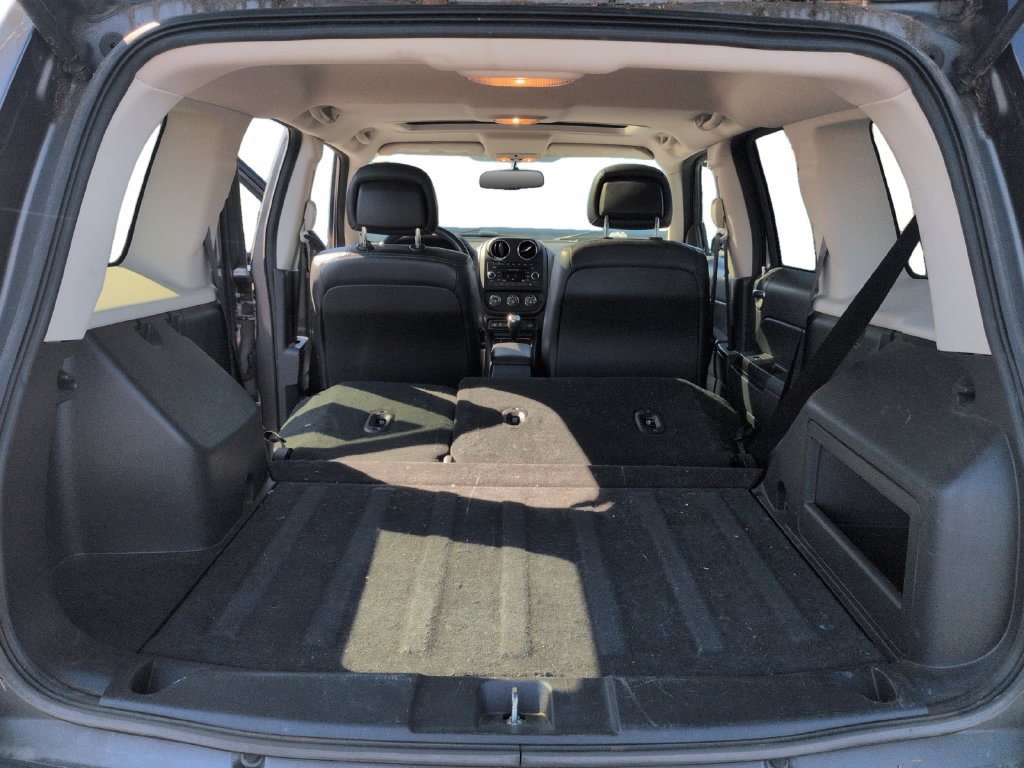 Used 2016 Jeep Patriot High Altitude AWD/4WD image 26