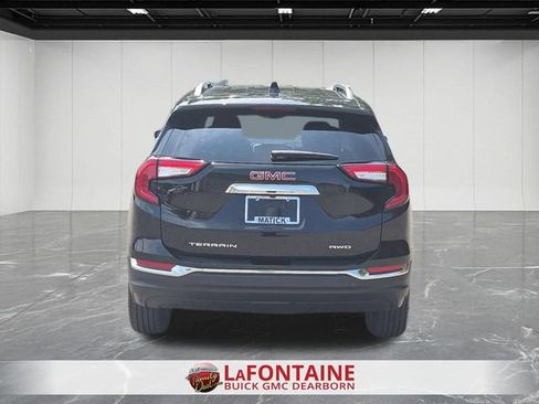 Used 2024 GMC Terrain SLT AWD/4WD image 7