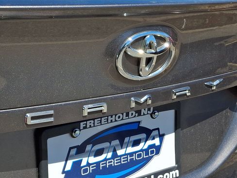 Used 2021 Toyota Camry SE FWD image 27