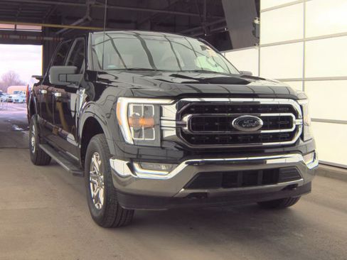 Used 2022 Ford F150 XLT w/ Equipment Group 302A High AWD/4WD image 4