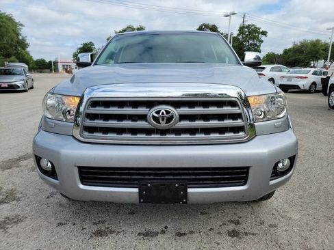 Used 2014 Toyota Sequoia Limited RWD image 2
