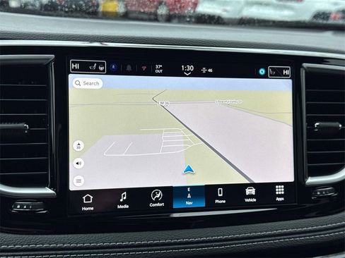 New 2026 Chrysler Pacifica Limited image 18