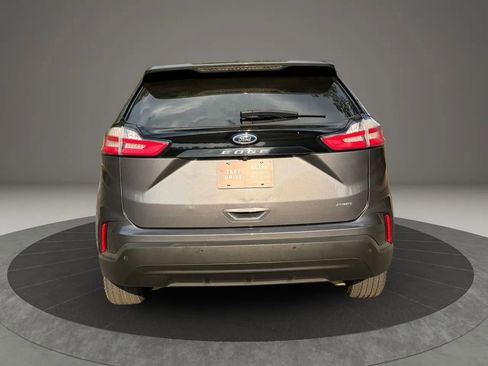 Used 2021 Ford Edge SE AWD/4WD image 5