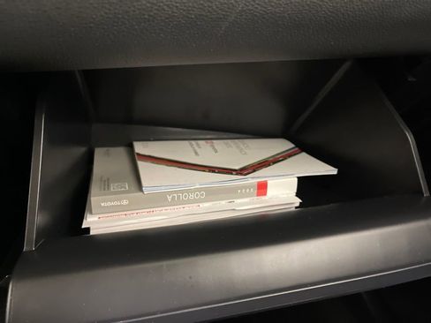 Certified 2024 Toyota Corolla LE image 25