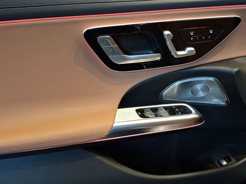 New 2026 Mercedes-Benz E 350 4MATIC Sedan image 7