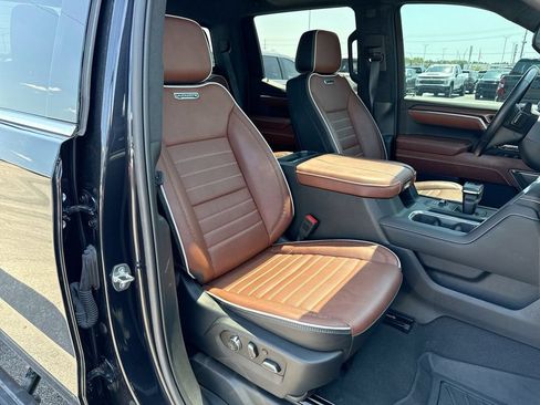 Used 2023 GMC Sierra 1500 Denali Ultimate AWD/4WD image 25