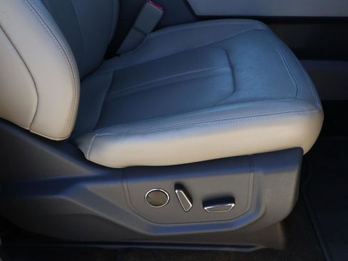 Used 2018 Ford Expedition Limited w/ Equipment Group 301A image 20