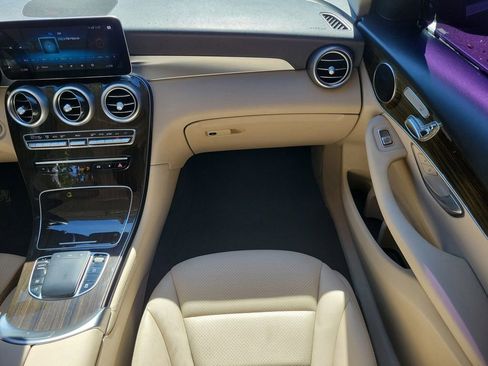 Used 2020 Mercedes-Benz GLC 300 4MATIC image 22