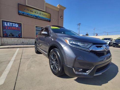 Used 2017 Honda CR-V Touring image 2