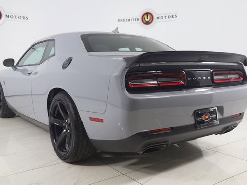 Used 2021 Dodge Challenger SRT Hellcat image 4