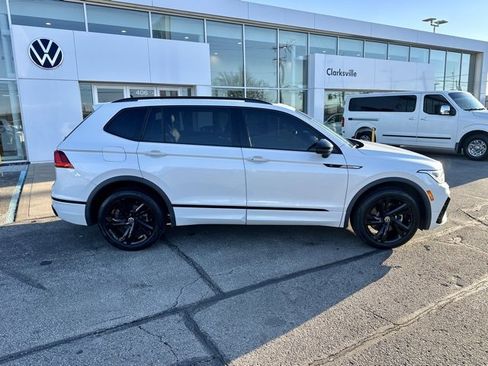 Used 2023 Volkswagen Tiguan SE R-Line image 7