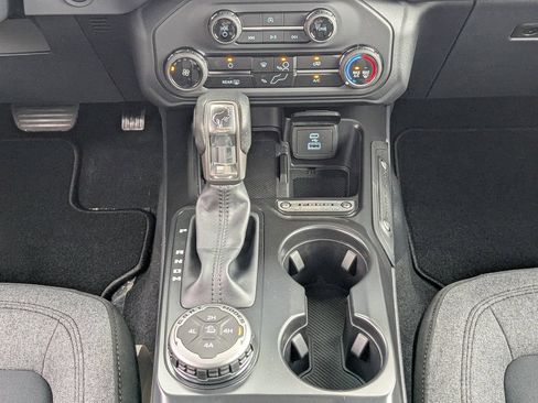 New 2025 Ford Bronco 4-Door w/ Sasquatch Package AWD/4WD image 18
