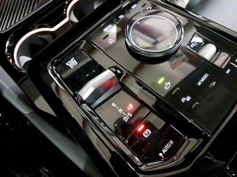 New 2026 BMW 530i w/ Premium Package image 27