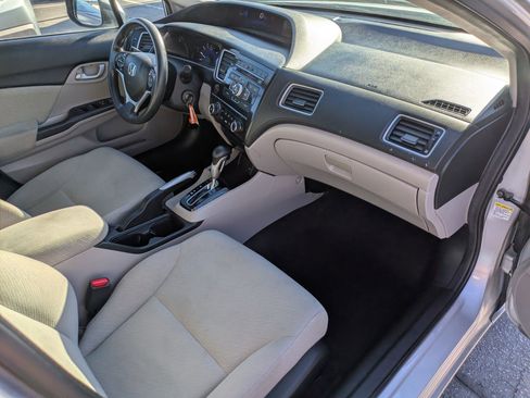 Used 2013 Honda Civic LX image 32
