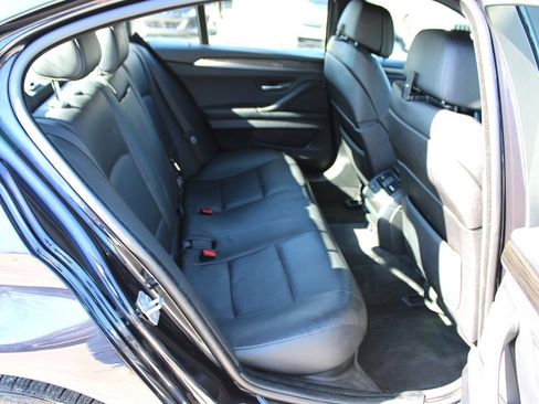 Used 2013 BMW 550i xDrive Sedan image 19