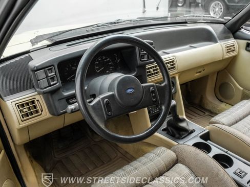 Used 1989 Ford Mustang LX image 4