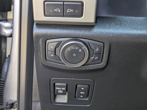 Used 2020 Ford F150 Lariat w/ Equipment Group 502A Luxury image 31