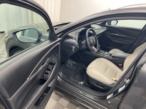 Used 2025 MAZDA CX-30 AWD 2.5 S w/ Preferred Package image 12