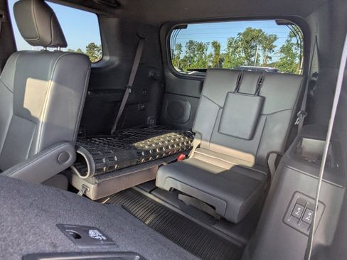 Used 2024 Lexus GX 550 w/ Cold Area Package AWD/4WD image 16