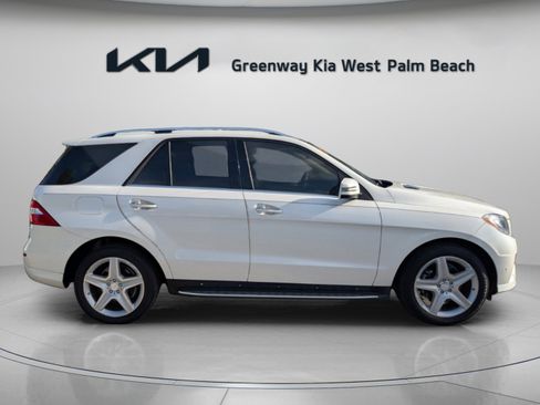 Used 2015 Mercedes-Benz ML 400 4MATIC image 9