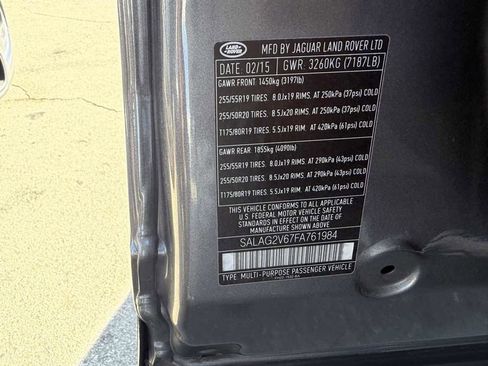 Used 2015 Land Rover LR4 HSE image 25