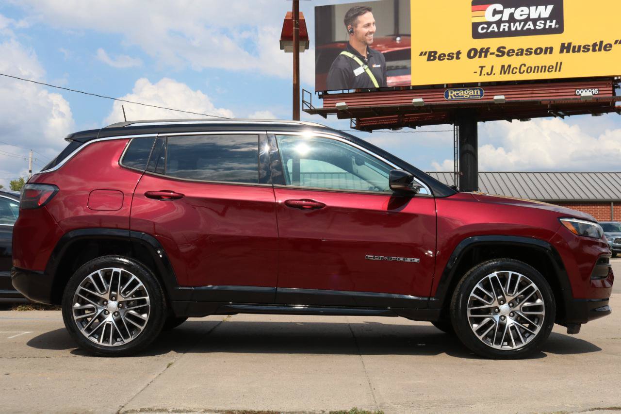 Used 2022 Jeep Compass Limited w/ Elite Group AWD/4WD image 6