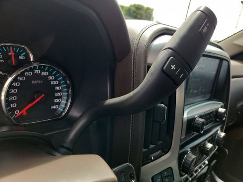 Used 2018 GMC Sierra 1500 SLT AWD/4WD image 30
