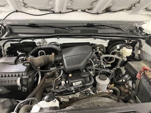 Used 2022 Toyota Tacoma SR image 12